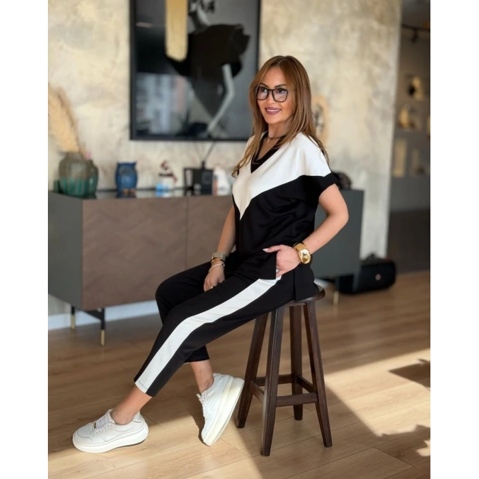 Kadın Kısa Kollu V Yaka Siyah Beyaz Renkli Viskon Iki Iplik Kumaş Eşofman Takımı