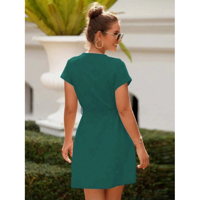 Kadın Kısa Kollu V Yakalı önden Düğmeli Belden Kuşaklı Cepli Sofya Elbise