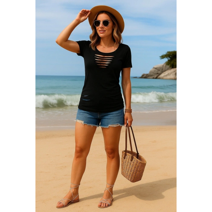 Kadın Kısa Kollu Yakası Açık Lazer Kesik Detaylı Viskon Bluz