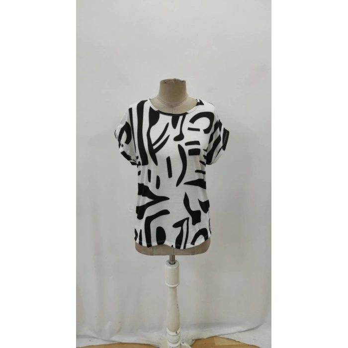 Kadın Kısa Kollu Yuvarlak Yaka Desenli Süprem Bluz
