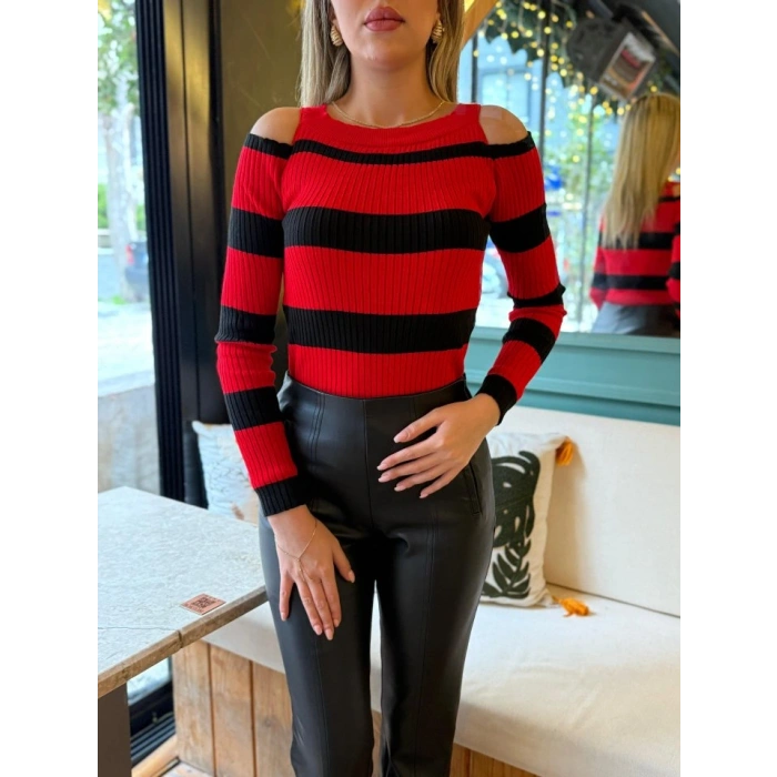 Kadın Uzun Kollu Bisiklet Yaka Omuzları Açık Triko Bluz