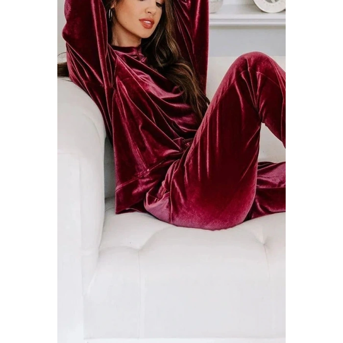 Kadın Uzun Kollu Yuvarlak Yakalı Kadife Bluz Ve Pantolon Takım