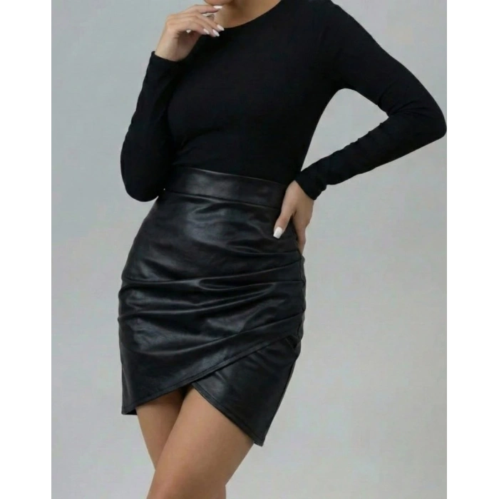 Kadın Yüksek Bel Yandan Fermuarlı Pileli Mini Deri Etek