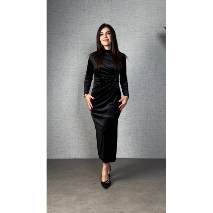 Kadınbalıkçı Yaka Büzgü Ve Taş Işleme Detay axi Boy Kadife Elbise