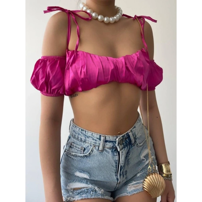 Kelsey aten Büstiyer