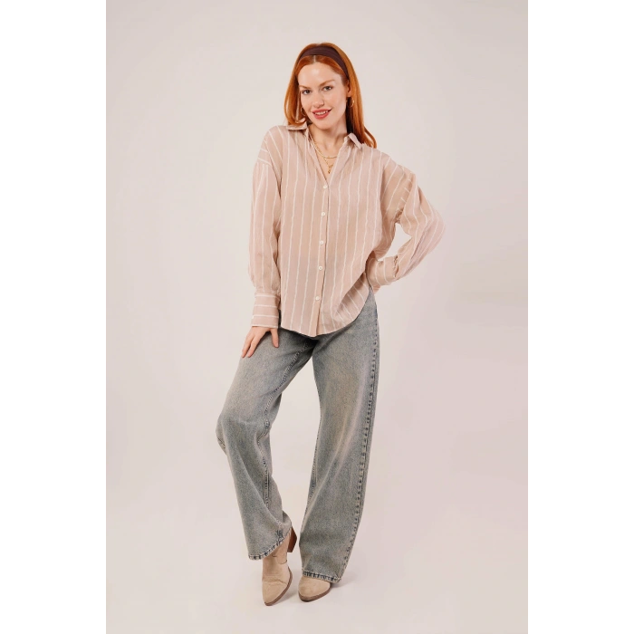 Kol Düğmeli Çizgili Bej Gömlek