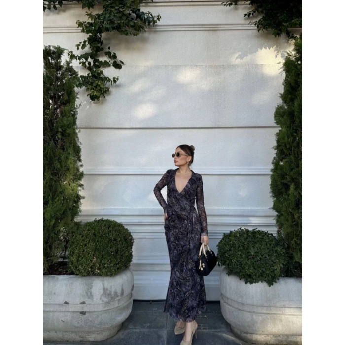 Kruvaze V Yaka, Fırfırlı Ve Bağcıklı Desenli Bluz Ve Midi Etek Takım  iyah