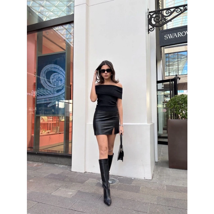 Madonna yaka sıfır kol bluz