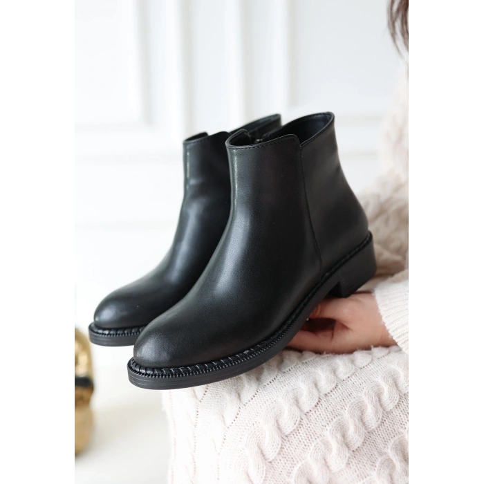 Moed Siyah Cilt Topuklu Bot