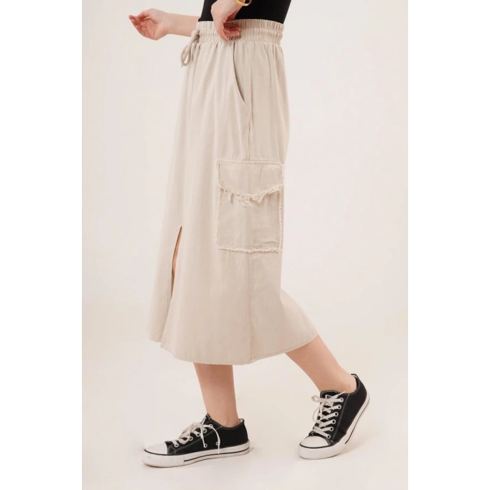 Ön Yırtmaçlı Cep Detaylı Krem Etek