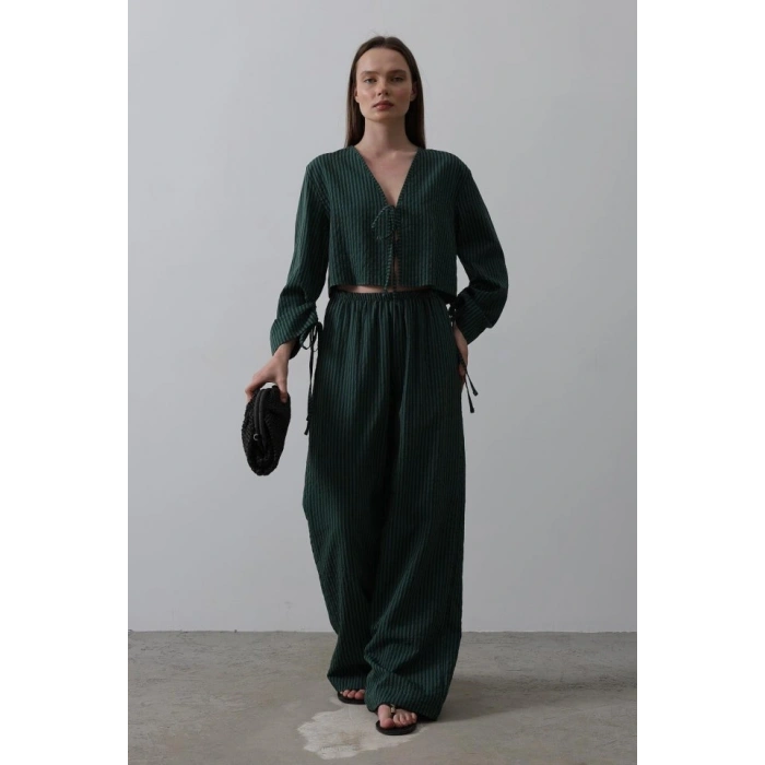 Önü Bağlamalı Crop Takım  Yeşil