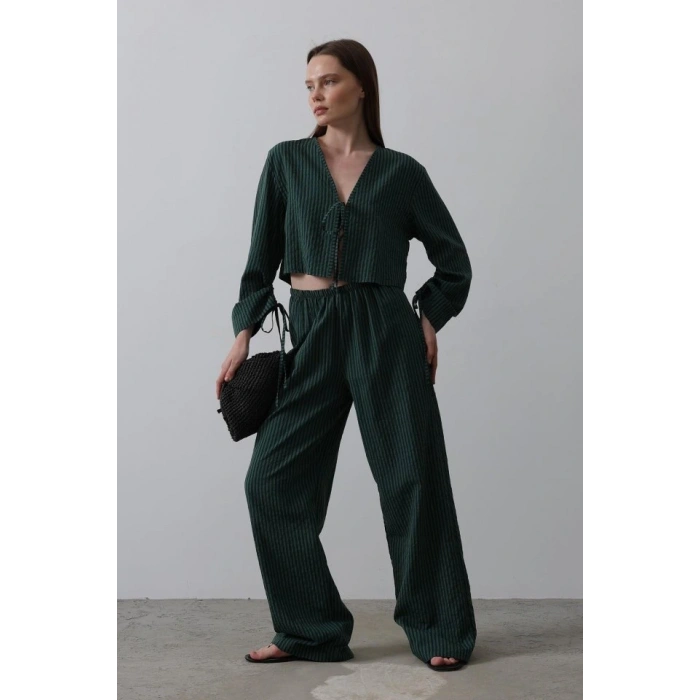 Önü Bağlamalı Crop Takım  Yeşil