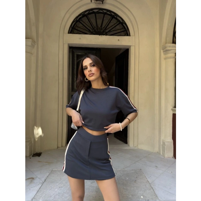 Osy odal Yumuşak Dokulu Kumaş Parçalı Bisiklet Yaka Tshirt ini Şortlu Etek İkili Takım  Füme