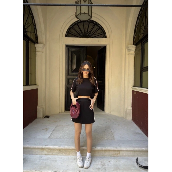 Osy odal Yumuşak Dokulu Kumaş Parçalı Bisiklet Yaka Tshirt ini Şortlu Etek İkili Takım  iyah