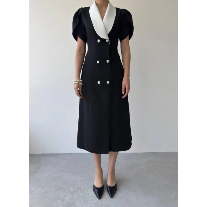 Reta Düğme Detaylı Elbise