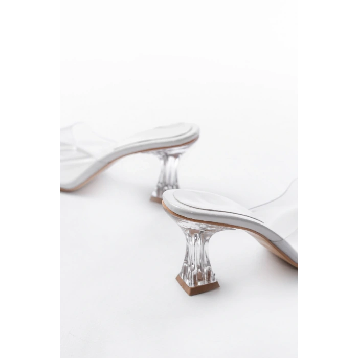 S-619 Beyaz Rugan Şeffaf Bantlı Şeffaf Topuklu Yuvarlak Burunlu Kadın Terlik