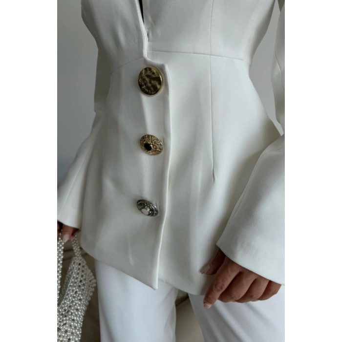 TASARIM CEKETPANTOON TAKIM META DÜĞME DETAYI  Beyaz