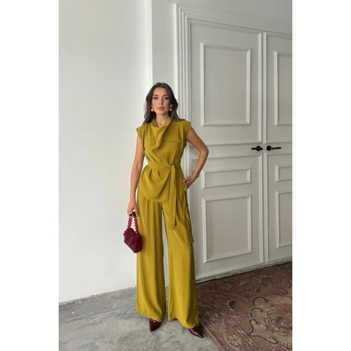 TENCEL ODAL KOLSUZ BLUZ KAPALI CEP DETAYLI DÖKÜLÜ  PANTOLON TAKI  Yağ Yeşili