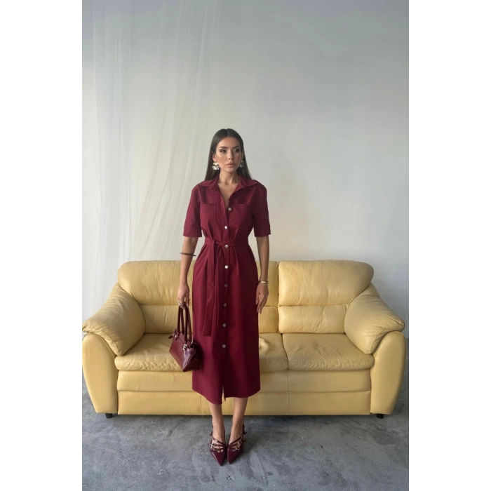 TENCEL ÖNDEN DÜĞELİ KISA KOL ELBİSE  Bordo