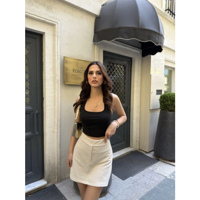 u Yolu Çizgili Kolay Kombinle Ne Bilir ini Boy Etek  Bej