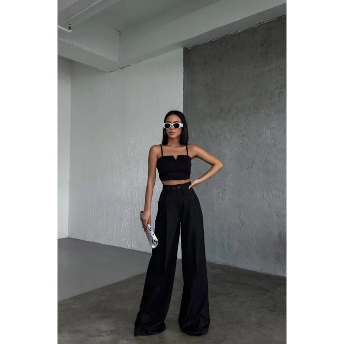 Üç Düğme Detayli Palazzo Pantolon