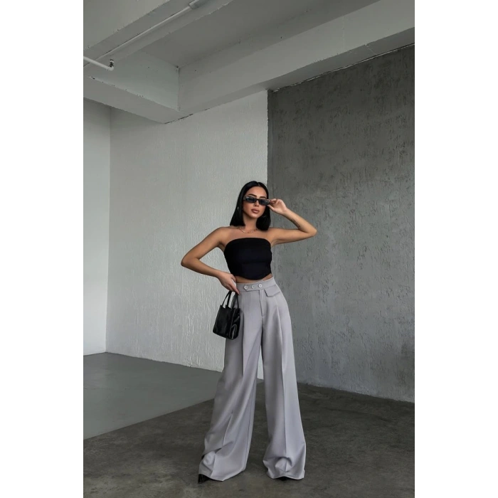 Üç Düğme Detayli Palazzo Pantolon