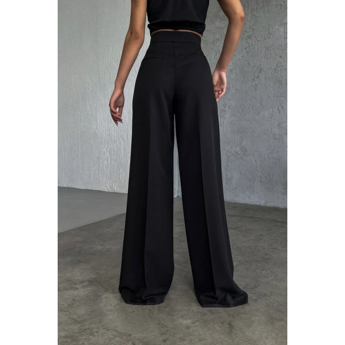 Üç Düğme Detayli Palazzo Pantolon