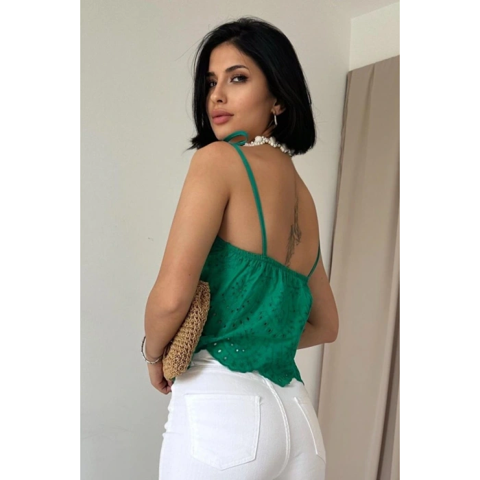 Yeşil Bağcıklı Brode Bluz