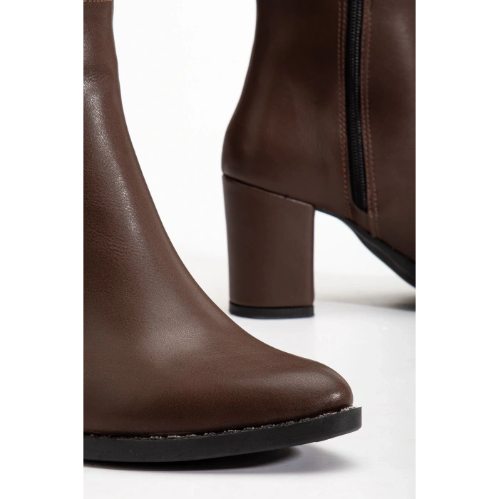 YSN-4422 Kahve Topuklu Kadın Çizme