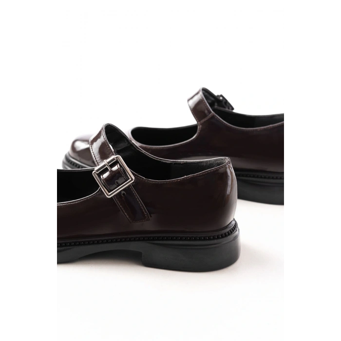 YSN-4444 Kahve Rugan Günlük Bayan Ayakkabı