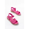 692-564 Fuşya Ortopedik Taban Çapraz Tokalı Kadın Sandalet