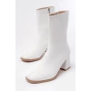 MSK-032 Beyaz Topuklu Fermuarlı Kadın Bot