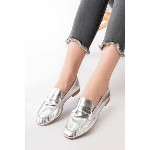 302 Gümüş Günlük Kadın Babet