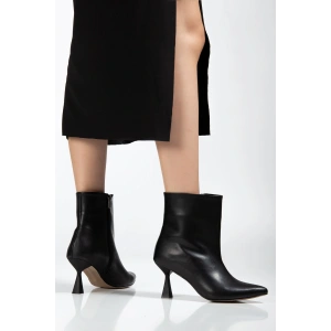 4701 Siyah Cilt  Kare Topuk Günlük Kadın Bot