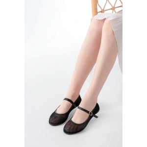 6325 Siyah Fileli Baret Toka Detaylı Günlük Kadın Babet