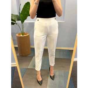 Bel Lasti̇kli̇ Düğmeli̇ Pantolon