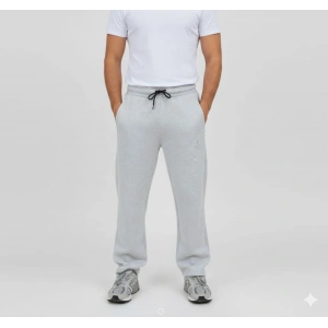 Erkek Üç Iplik Kışlık Pamuklu Ovarsize Bağcıklı Düz Paça Cepli Eşofman Altı por Rahat odel  Gri