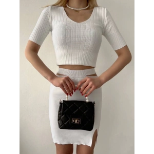 Etekli triko takım beyaz t23107