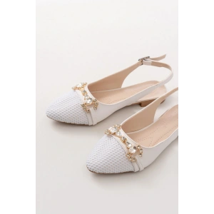 İNF-120 Beyaz Günlük Fileli Taş Aksesuarlı Kadın Babet