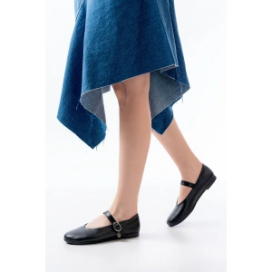 İNF-324 Siyah Baretli Tokalı Günlük Kadın Babet