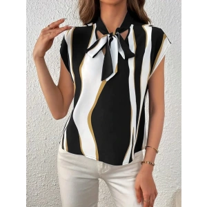 Kadın Kısa Kollu Boyundan Bağlamalı Desenli Dokuma Bluz