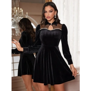 Kadın Uzun Kollu Yakalı Tül Detaylı Incili Mini Kadife Elbise