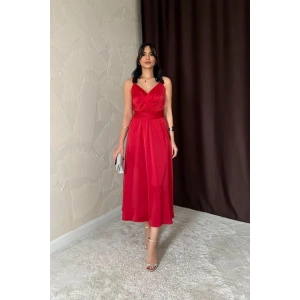 Kırmızı Taş Askılı Prenses Elbise