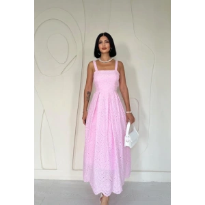Pembe Askılı Aparatlı Brode Elbise