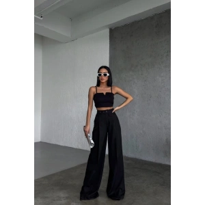 Üç Düğme Detayli Palazzo Pantolon