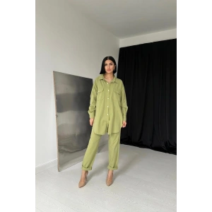 Yeşil Gömlek Ve Çıtçıtlı Pantolon Takım