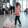 Hello Kitty Pembe Lüks Çocuk Valizi – ABS Dayanıklı Şıklık