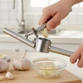 Koncis Premium Paslanmaz Çelik Sarımsak Ezici – Hızlı & Hijyenik Mutfak Aleti