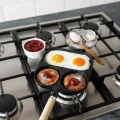 Döküm 3 Bölmeli Omlet Tavası - Krep Tavası