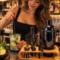 10 Parça Bambu Standlı Kokteyl Shaker Seti (700 ml)